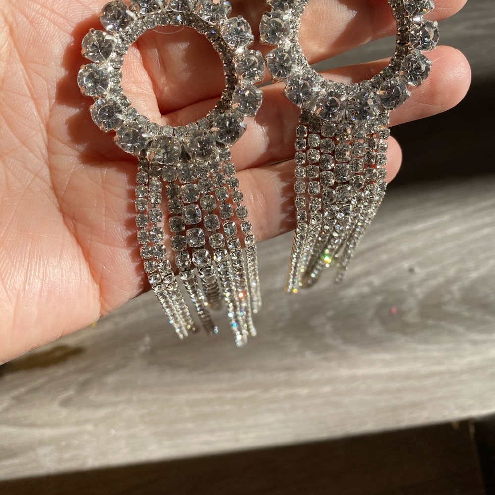 Beautiful Vintage Rhinestone Waterfall Earrings - image 2